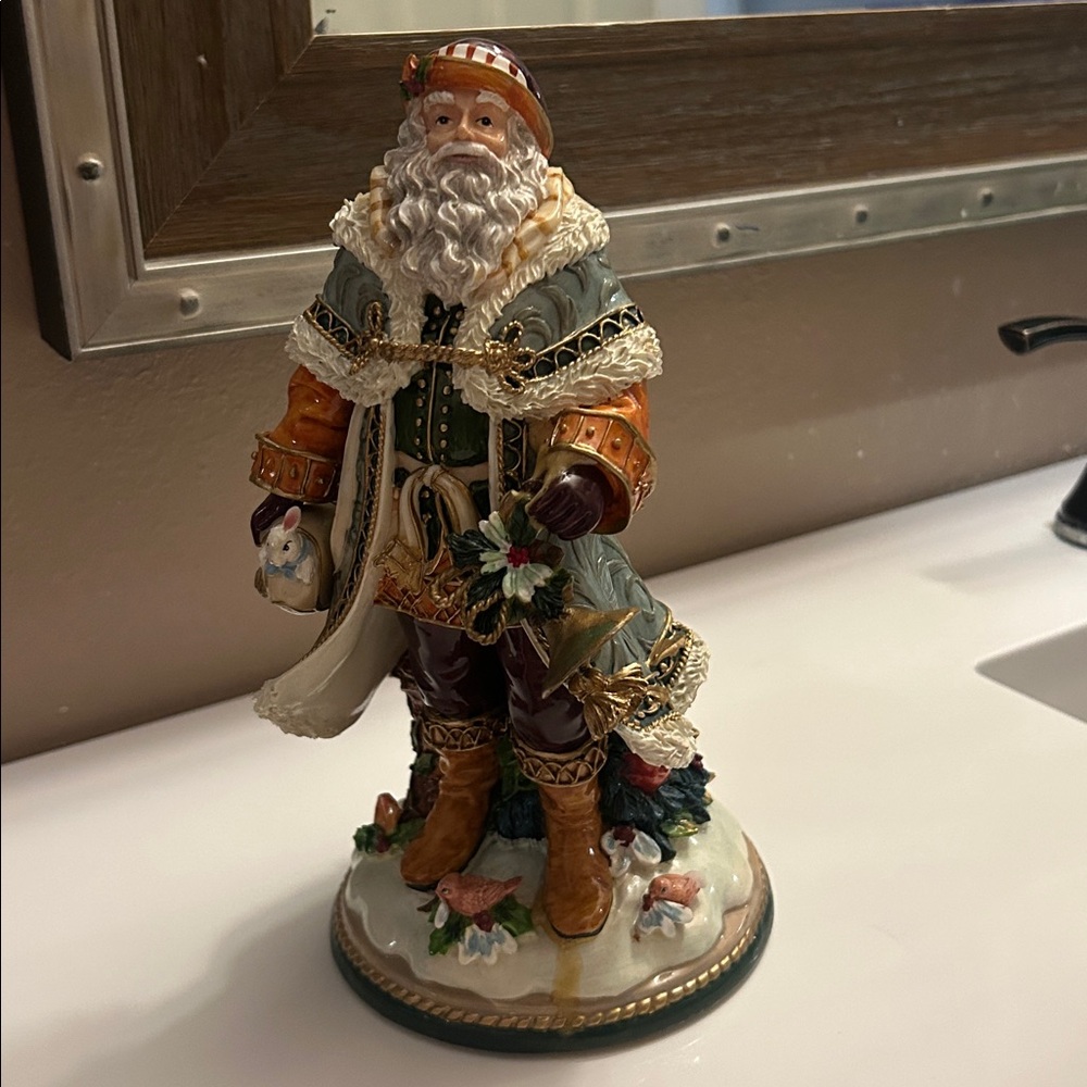 Fitz and Floyd Santa Music Box. Plays "Deck the Halls"
